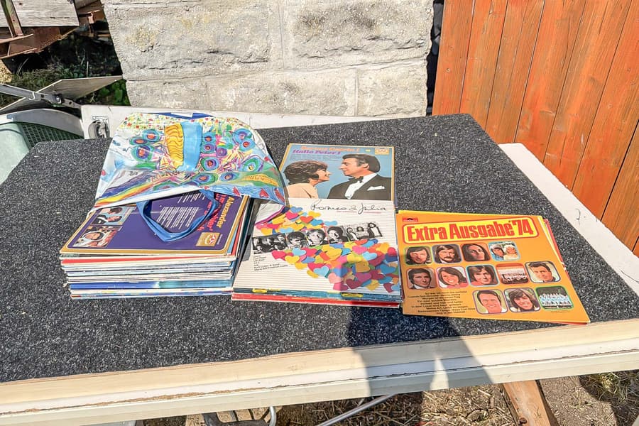 Tragetasche mit Schallplatten